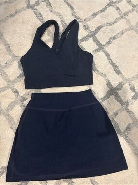 Beyond Yoga Navy High-Waist tennis Skirt & Crop Bra Set small